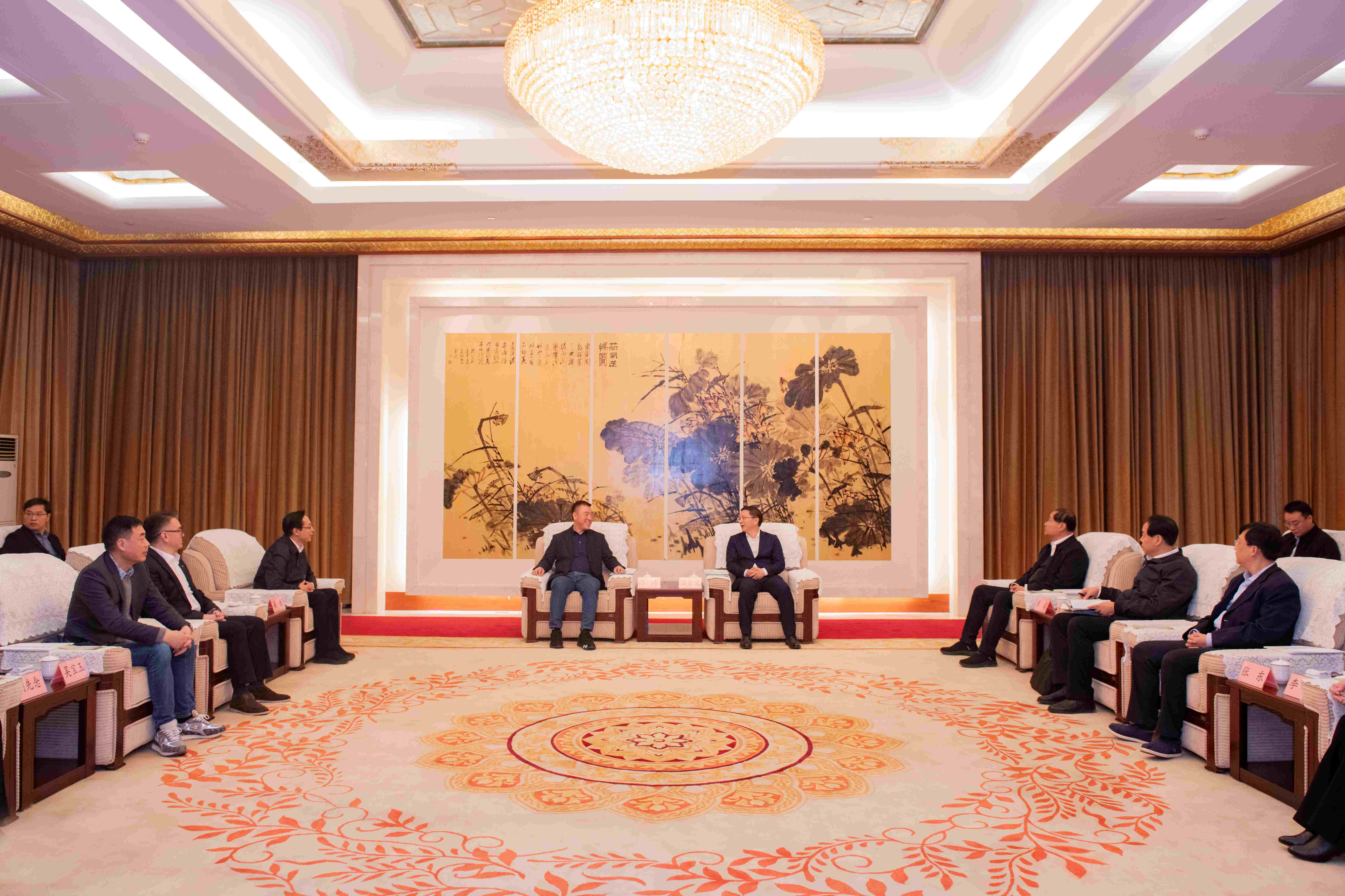 555000jcjc公海科技董事长陈涛带领深圳市和惠州市企业家前往济宁市考察交流 